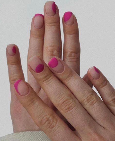 27 Short Summer Nails 2021 Pink Abstract Short Nails