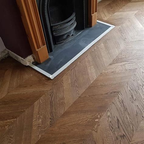 500x70mm Unfinished Solid Oak Parquet Chevron Wood Flooring Block 21mm Thickness Prestige Wood