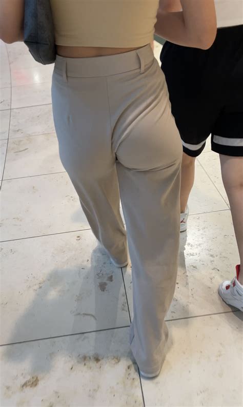 Tight Ass In Pants Shakes Ass Tight Jeans Forum