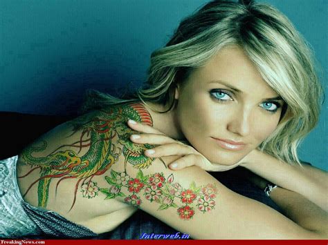 Curious Wall Photos Cameron Diaz HOT Wallpapers Pack
