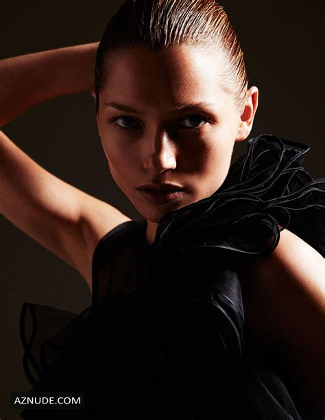 HANA JIRICKOVA Nude AZNude