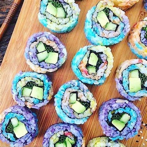 Rainbow Sushi Is For Unicorns And Mermaids Only Rainbow Food Sushi