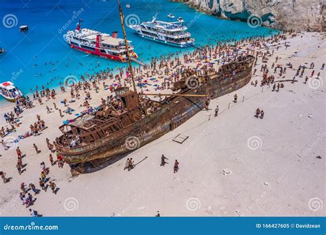 Zakynthos Grecia De Agosto De Los Turistas Disfrutan Del