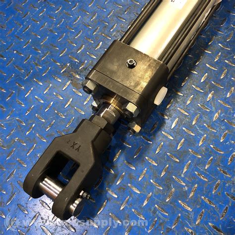 Parker 70h 8 1cb80cb250 Ba Yl Hydraulic Cylinder Ims Supply