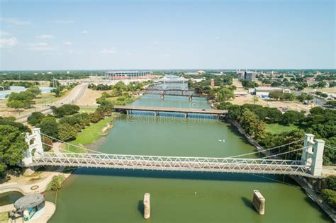 Waco Suspension Bridge stock photo. Image of suspension - 124383238