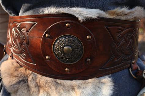 Ceinture Viking Large Harald 15cm Commander En Ligne Chez Larp Fashion Fr