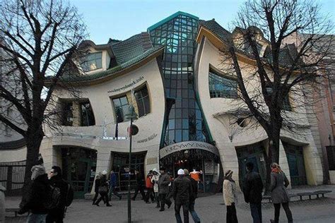 Strange Buildings 25 Pics