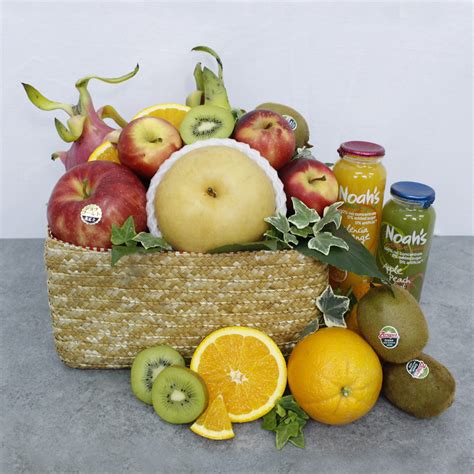 Fresh Fruit Basket 05 - LaLa Gifts & Hampers Specialist