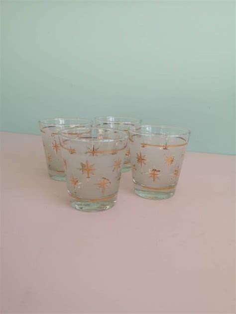 Vintage Atomic Starburst Glassware Rocks Glasses Set Of 4 Etsy Glassware Vintage Flask