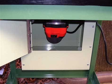 Excalibur 40 200 │ Deluxe Router Table Kit Floor Model Page 2
