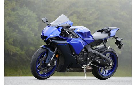 ヤマハ YZF R1 試乗怖がらずにもっと早く体験していれば良かった丸山浩 美音響華 レスポンスResponse jp