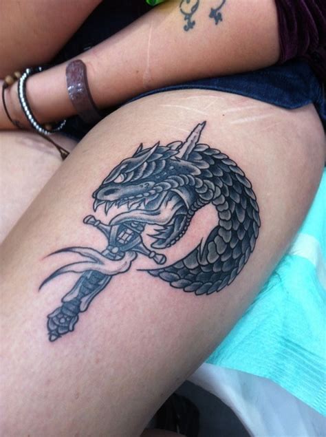 Awesome Sword of Gryffindor Vs The Basilisk Tattoo! | Tatuajes ...