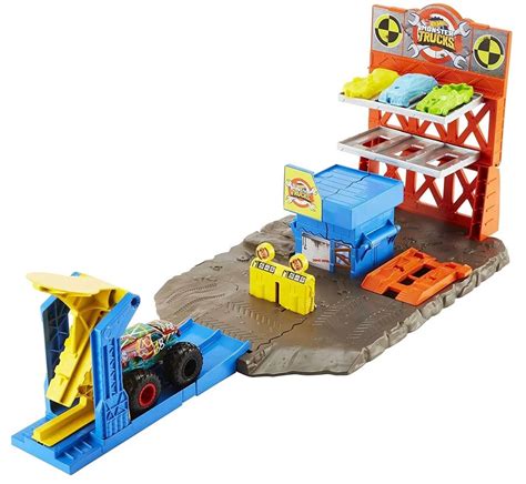 Игрален комплект Hot Wheels Monster Trucks Експлозията Отлична цена Ozone bg