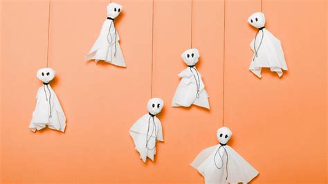 4 Paper Crafts For A Spooktacular Halloween | Love Paper