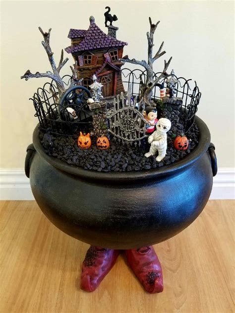 10 Best Halloween Fairy Garden Ideas | Dreaming Gardens