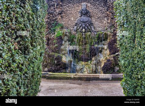 Fuente De La Diana De Los Efesios La Madre Naturaleza La Villa D Este