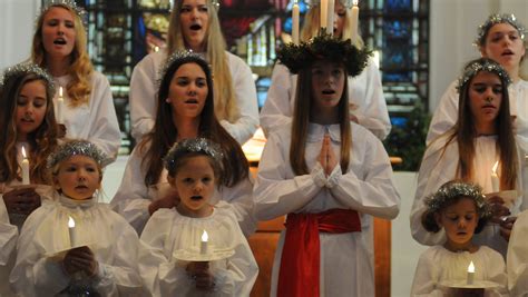 Hundreds welcome "Lucia" and the holiday season