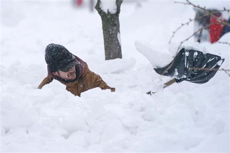 Buffalo Snow Storm Pictures Of Deadly Ny Blizzard