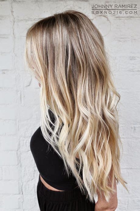 Blonde Highlights In Blond Haar Schoonheid En Stijl