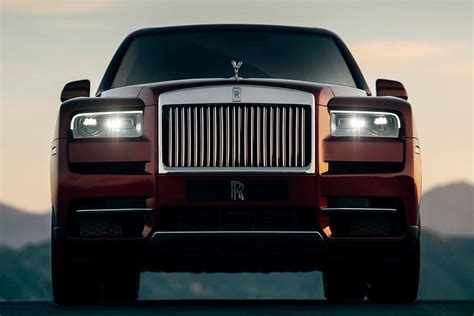 Rolls Royce Cullinan Suv The Brands First Ever 4x4 Vehicle Is Here Autobics