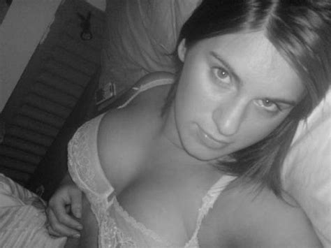 Jodes Una Mamelluda De Manchester De 21 Anys Hot Anal Sex