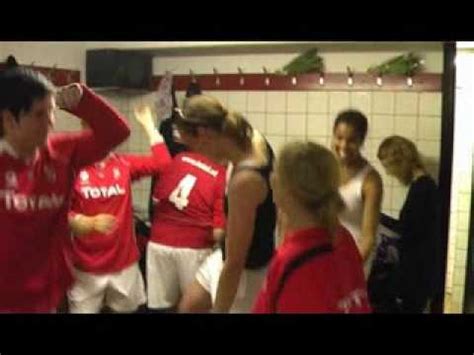 Rhoon Dames 1 Kampioen 2009 2010 Kleedkamer Wmv YouTube