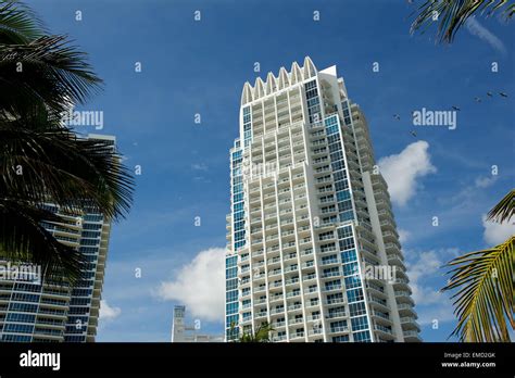 Beach And Skyscrapers Hi Res Stock Photography And Images Alamy