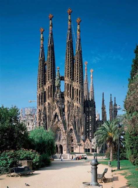 A New Book Compiles an Expansive Collection of Gaudí's Unorthodox ...