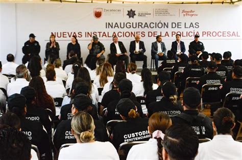 Entrega gobernador estímulos a policías penitenciarios Ágora Digital