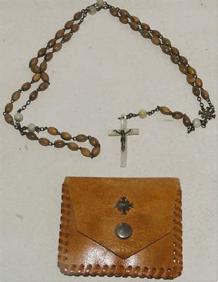 CHAPELET ANCIEN PERLES En Nacre Et Bois Croix En Nacre Dans Son Etui