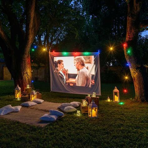 Aprende A Montar Un Cine De Verano En El Jardín Con Una Sábana