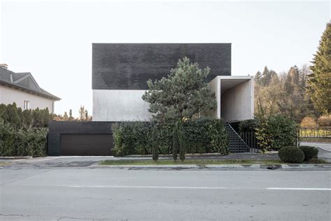 Gallery Of Split Level House Ofis Architects 2