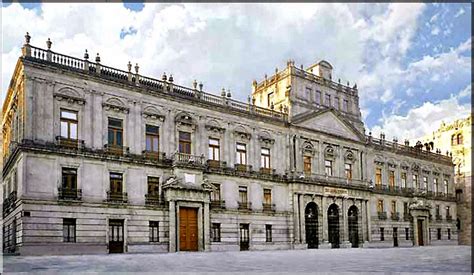 El MÁgico Centro HistÓrico El Palacio De MinerÍa