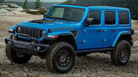 The Ultimate V8 Jeep Wrangler Emerges as the Final Edition - ArabGT