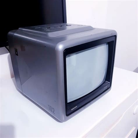 Tv de tubo antiga Semp 102 para Retro Games Escorrega o Preço