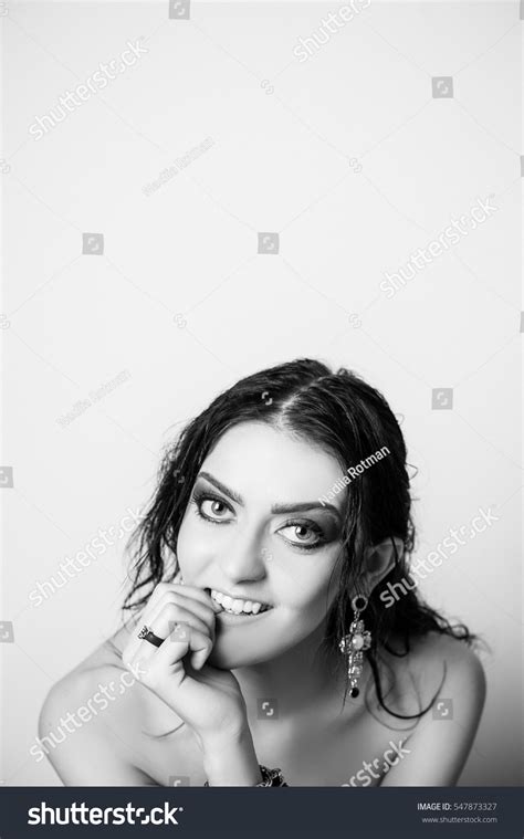 Sexy Beautiful Naked Woman Monochrome Portrait Stock Photo 547873327 Shutterstock