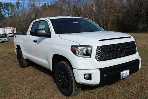 New 2020 Toyota Tundra 4wd Sr5 Crew Cab Pickup In Gloucester 9229 Gloucester Toyota