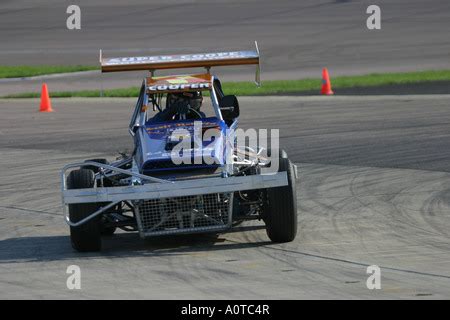 F1 stock car cars wing wings downforce aerodynamics aerodynamic down Stock Photo: 73523546 - Alamy