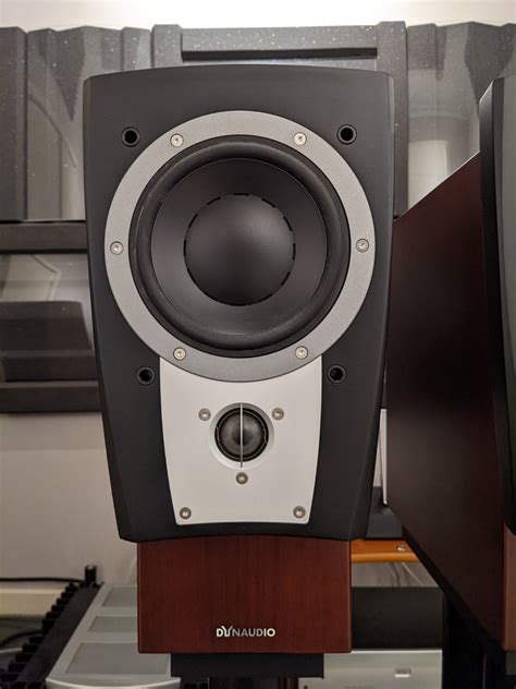 Sold Dynaudio Confidence C Mk Rosewood With Stand Stereo Home