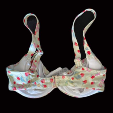 Victoria Secret Bralette Bikini Top Barely Wore Depop