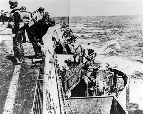 80 G 16807 Battle Of The Coral Sea May 1942