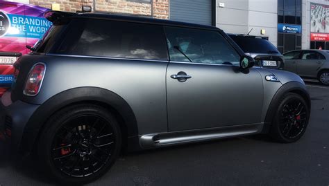 Matte Metallic Gunmetal Grey Cool Universal Graphics