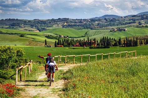 Riding Through Paradise Scenic Tuscan Bike Tour Alidays