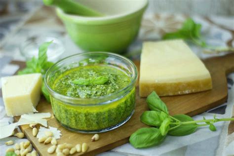 Pesto casero sin lactosa Auténtica receta italiana de salsa pesto