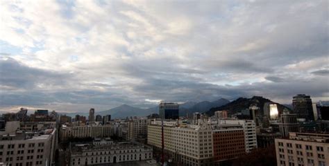 El Tiempo En Santiago De Agosto Cielos Parcialmente Cubiertos Y Una