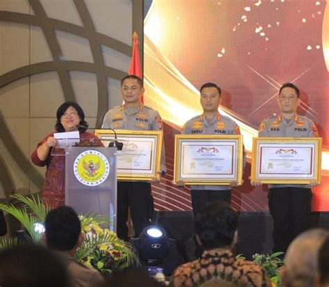 Polres Karimun Raih Penghargaan Kompolnas Award Tahun 2024 METRO 12 NEWS