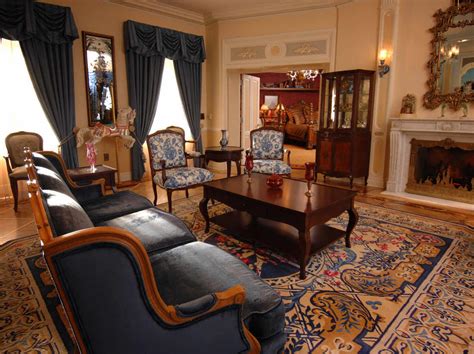 Going Inside The Dream Suite And Walt Disneys Apartment At Disneyland