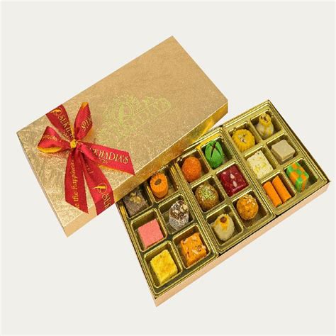 Rectangular Sweet Box Cardboard Material Sweet Pack Use In Sonipat