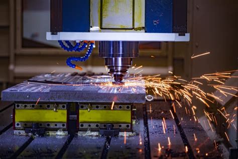 Cnc Drehbank Und Fräsmaschine Stockbild Bild von technik maschinerie