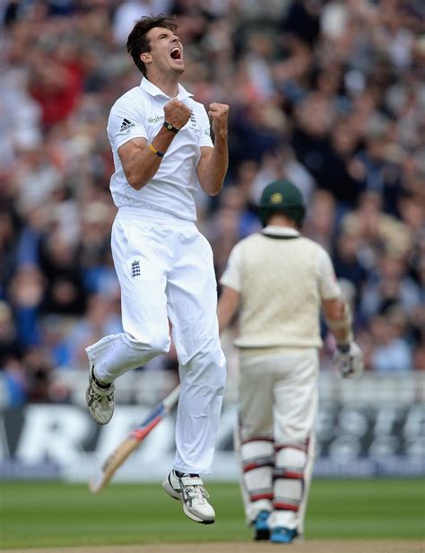 Photo James Anderson Appeals Successfully For David Warner S Wicket